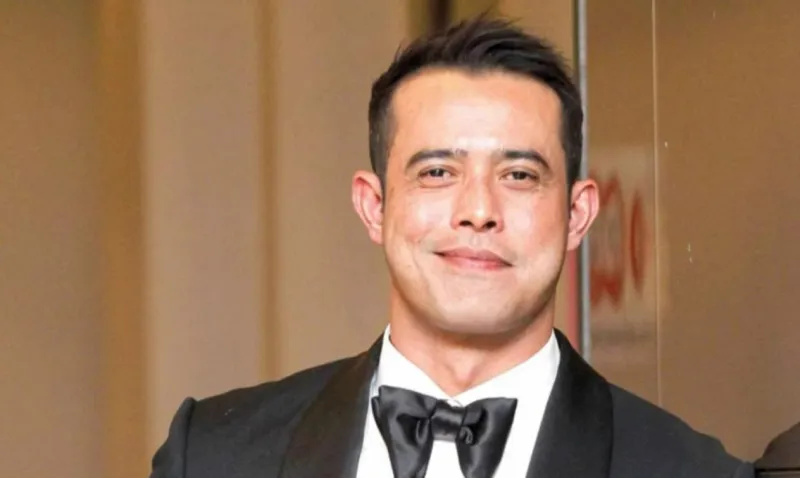 Zul Ariffin Biography, Height, Weight, Age, Movies, Wife, Family, Salary, Net Worth, Facts & More